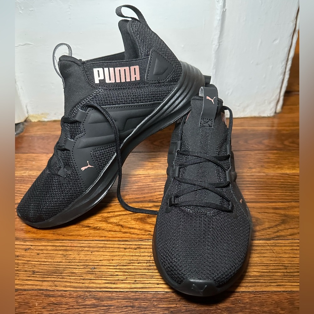 Black Puma Women’s Sneakers